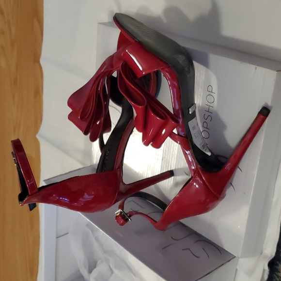 Brand new in box Topshop Red dress shoes - Picture 7 of 8